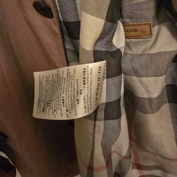 Burberry Trench Coat Large - Picture 9 of 14
